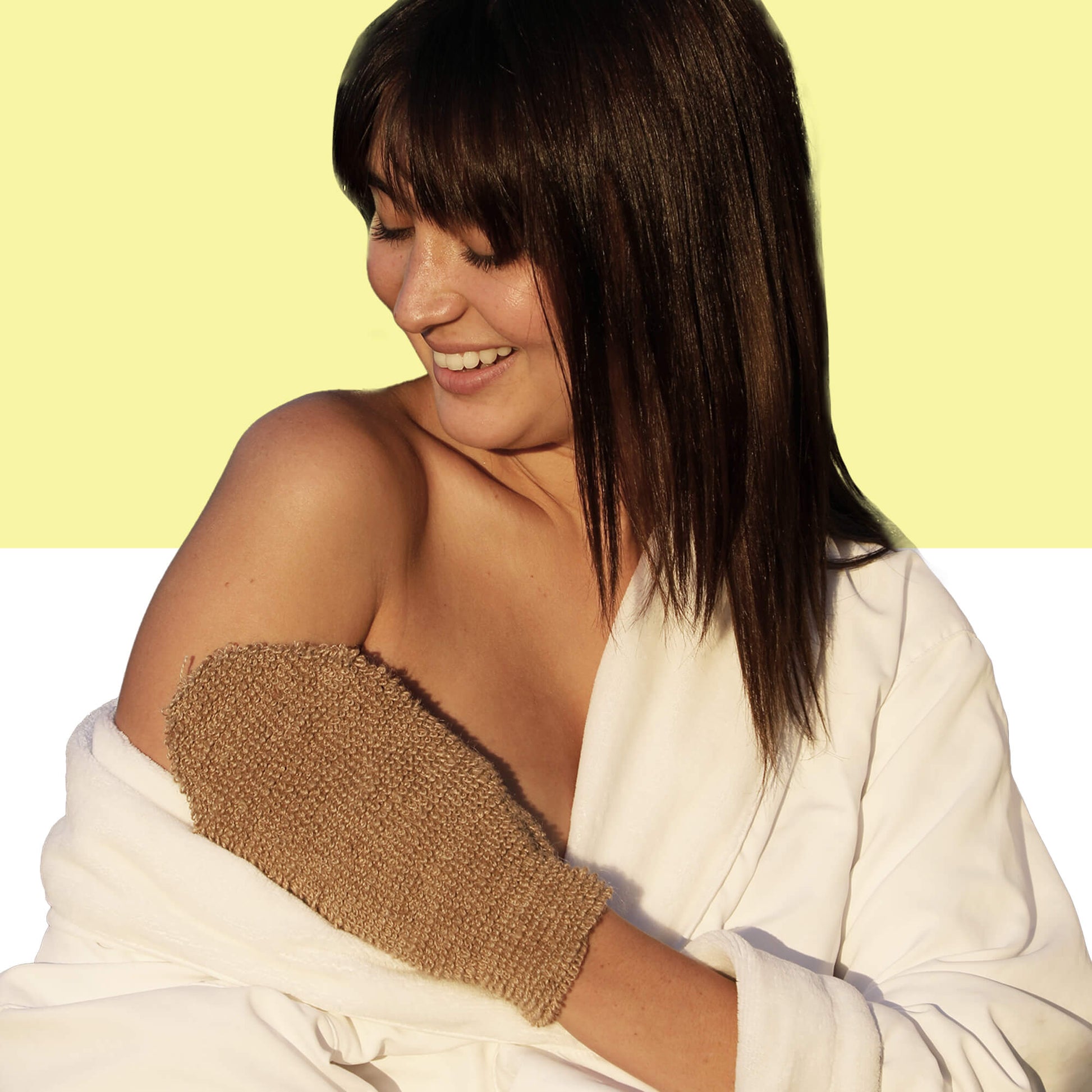 Afterspa Cleansing Sisal Mitt | to exfoliate the body.