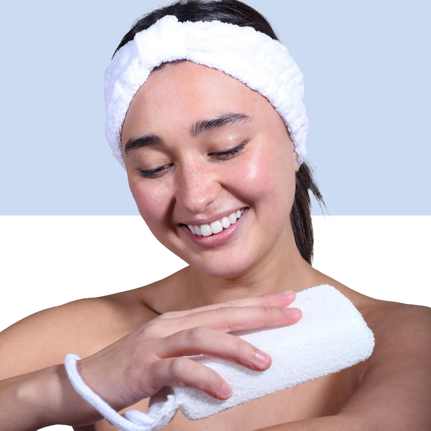 Afterspa Body Scrubber _ to cleanse and exfoliate the body.